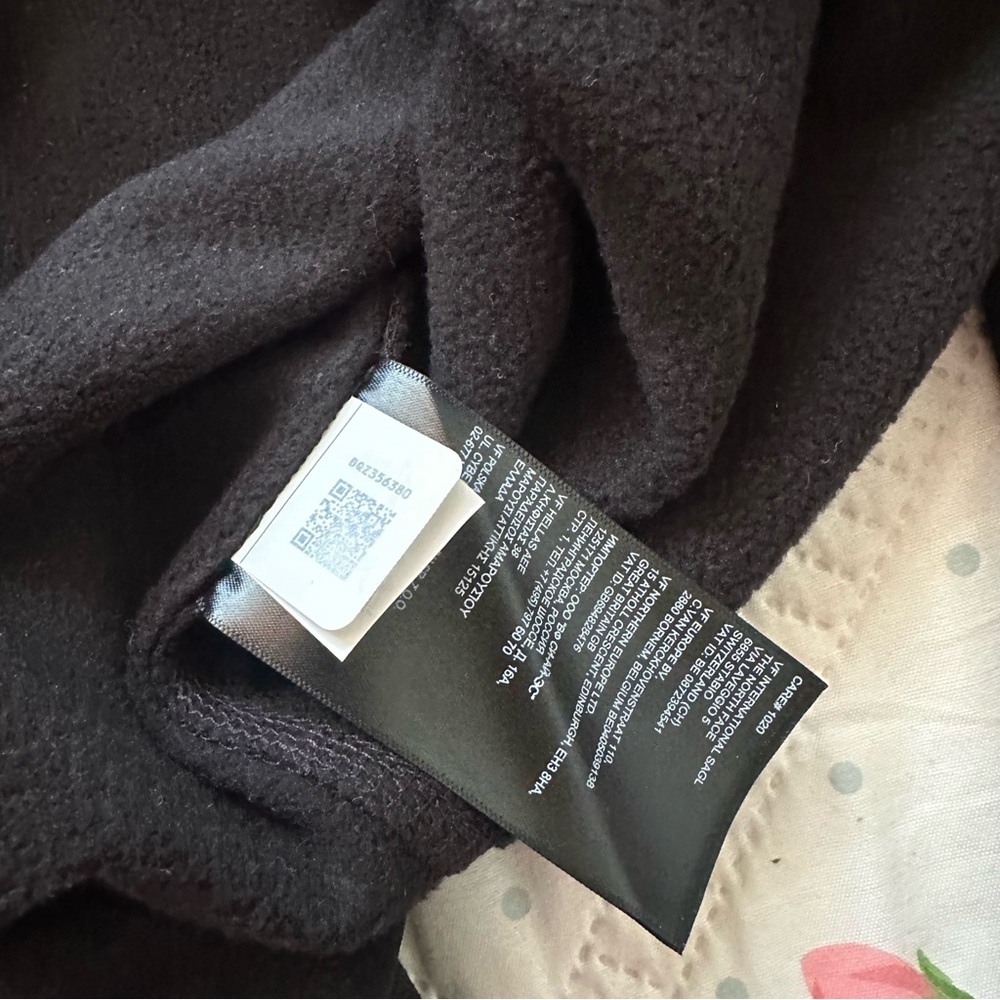 The North Face Black Performance Fleece Pull over 1/4 Zip Jacket Sz M - Picture 7 of 9